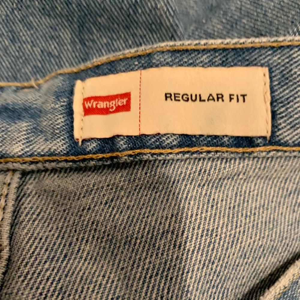 Wrangler Men's Straight Jeans in Light Blue. 33x30. 100% Cotton - Picture 5 of 6